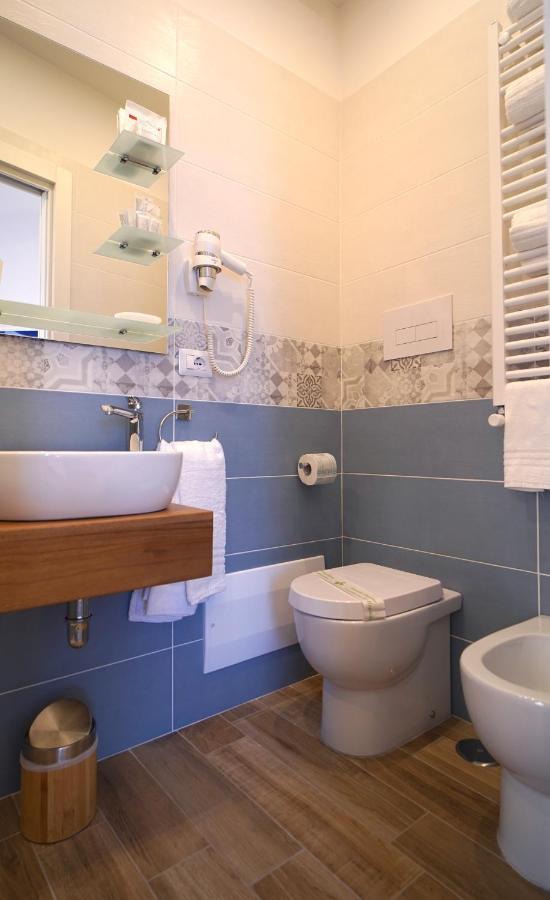A Un Passo Da Tutto... Hotel Napoli Eksteriør billede